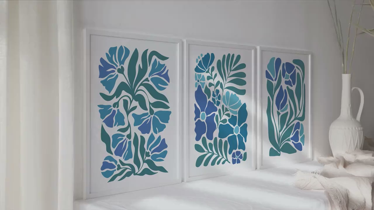 Vintage style floral set of 3 print. Minimal botanical mid century gallery wall set